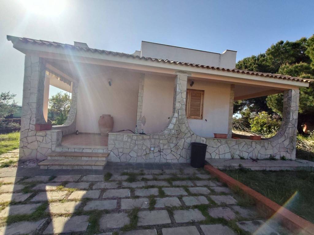 casa indipendente in vendita a Siracusa in zona Arenella