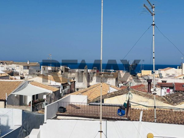 appartamento in vendita a Siracusa in zona Isola Ortigia