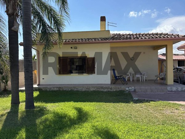 casa indipendente in vendita a Siracusa in zona Ognina
