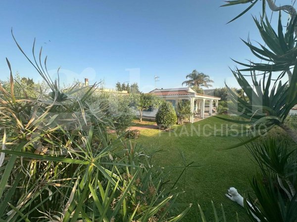 casa indipendente in vendita a Siracusa in zona Arenella