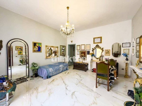 casa indipendente in vendita a Siracusa in zona Borgata