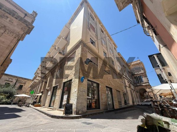 negozio in vendita a Siracusa in zona Isola Ortigia