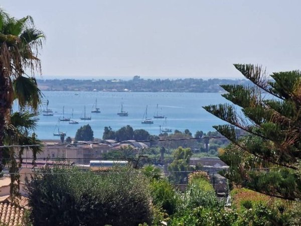 appartamento in vendita a Siracusa in zona Scala Greca