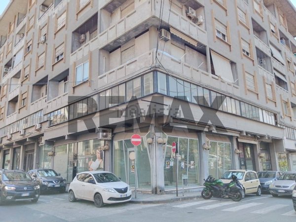 locale commerciale in vendita a Siracusa in zona Centro Città
