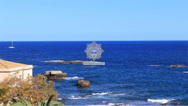 appartamento in vendita a Siracusa in zona Borgata