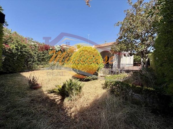 casa indipendente in vendita a Siracusa in zona Borgata