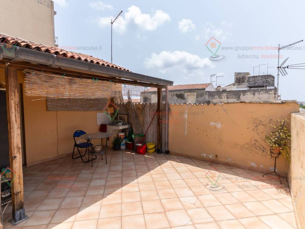 appartamento in vendita a Siracusa in zona Borgata