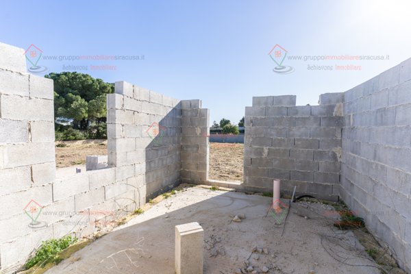 terreno edificabile in vendita a Siracusa in zona Isola / Plemmirio