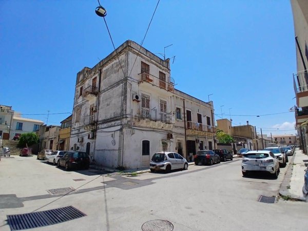 appartamento in vendita a Siracusa in zona Borgata