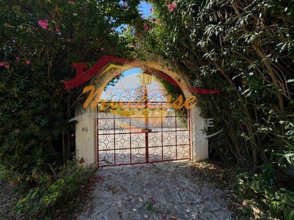 casa indipendente in vendita a Siracusa in zona Fontane Bianche