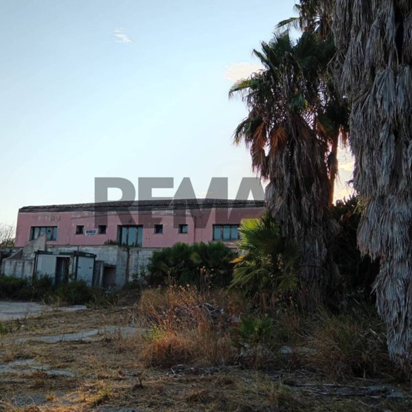 casa indipendente in vendita a Siracusa in zona Targia