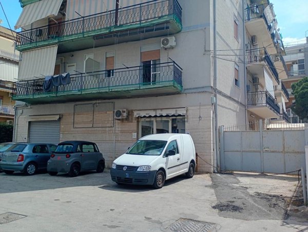 negozio in vendita a Siracusa