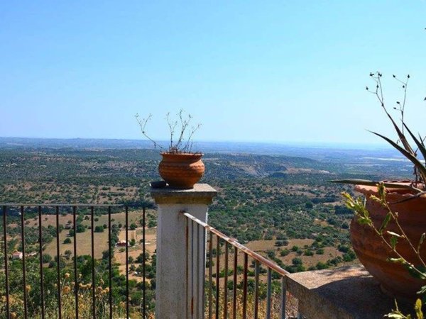 casa indipendente in vendita a Siracusa in zona Targia