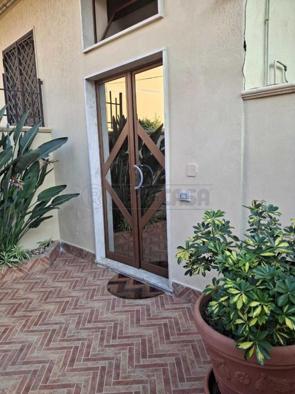 casa indipendente in vendita a Siracusa in zona Grottasanta