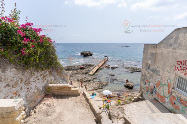 appartamento in vendita a Siracusa in zona Borgata