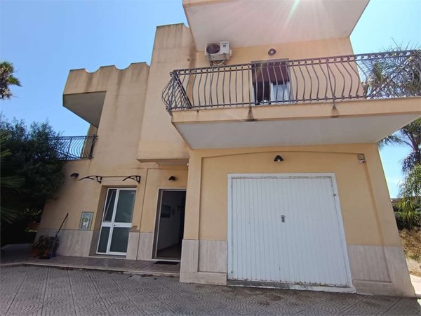 casa indipendente in vendita a Siracusa in zona Targia