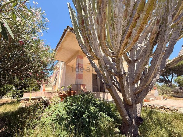 casa indipendente in vendita a Siracusa in zona Isola / Plemmirio