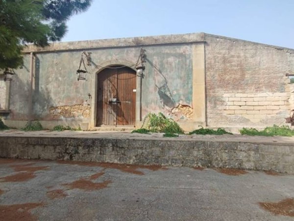 casa indipendente in vendita a Siracusa in zona Isola Ortigia