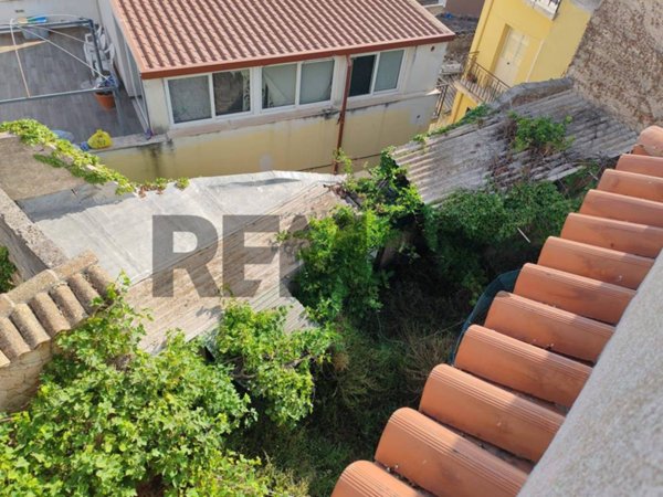 casa indipendente in vendita a Siracusa in zona Belvedere