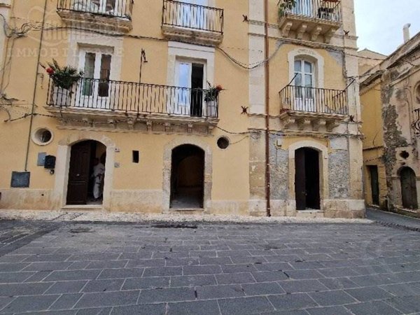 appartamento in vendita a Siracusa in zona Isola Ortigia