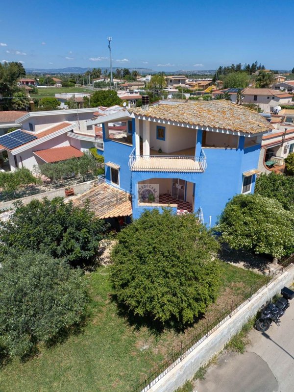 casa indipendente in vendita a Siracusa in zona Arenella