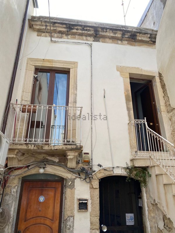 appartamento in vendita a Siracusa in zona Isola Ortigia