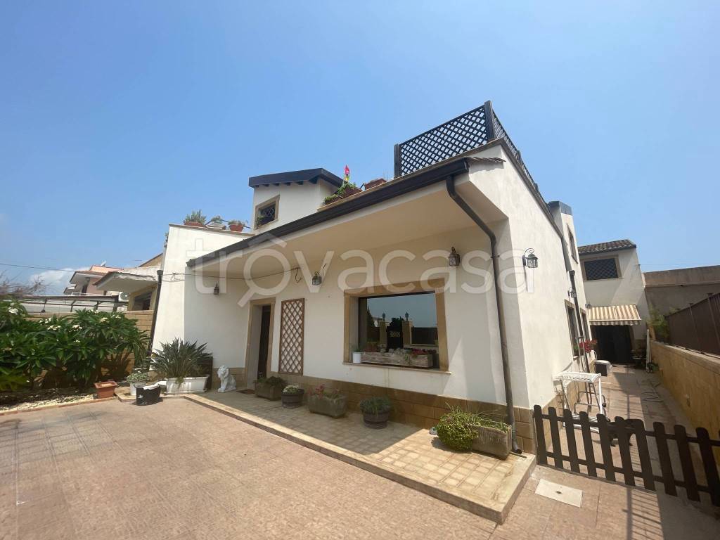 casa indipendente in vendita a Siracusa in zona Epipoli