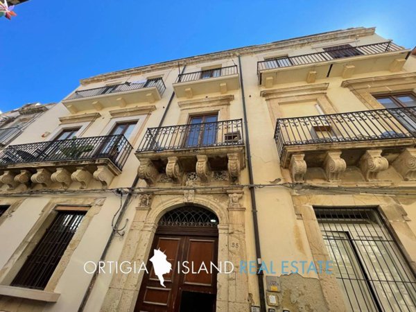 appartamento in vendita a Siracusa in zona Isola Ortigia