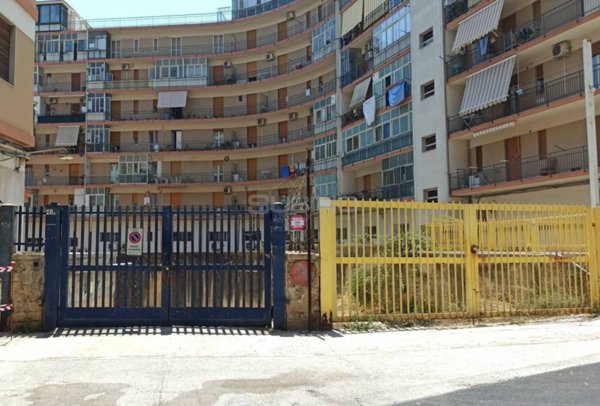 box auto in vendita a Siracusa in zona Borgata
