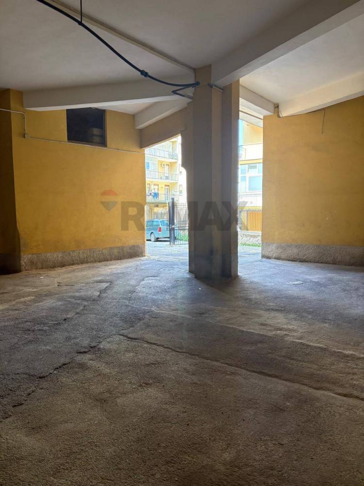 box auto in vendita a Siracusa in zona Grottasanta
