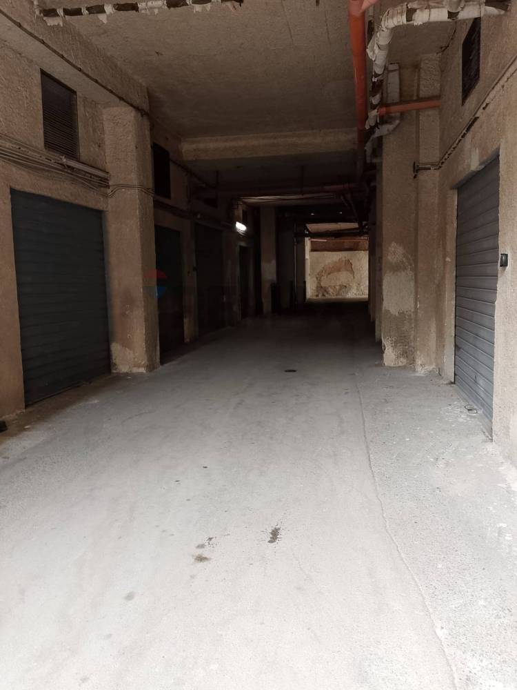 box auto in vendita a Siracusa in zona Grottasanta