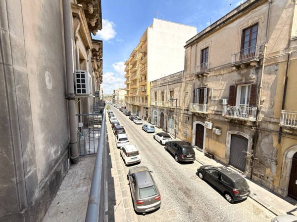 appartamento in vendita a Siracusa in zona Centro Città