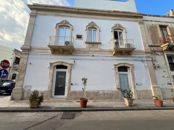 appartamento in vendita a Siracusa in zona Borgata