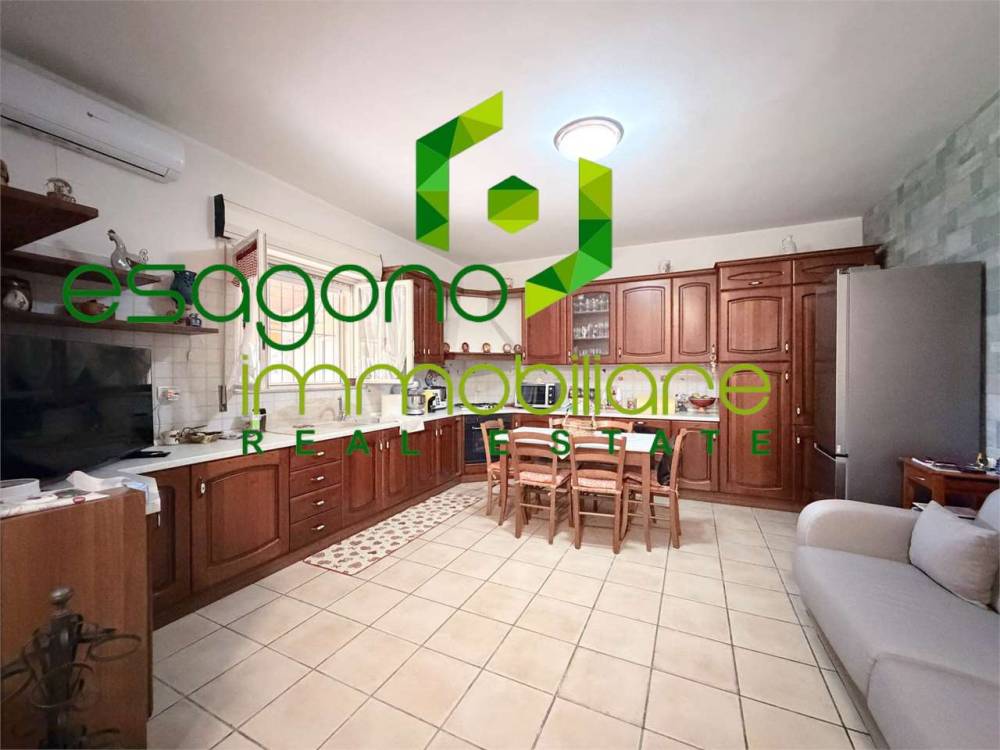 casa indipendente in vendita a Siracusa in zona Isola / Plemmirio