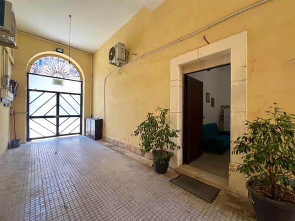 appartamento in vendita a Siracusa in zona Centro Città
