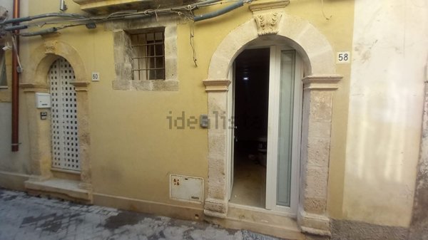 appartamento in vendita a Siracusa in zona Isola Ortigia