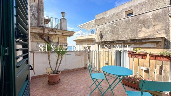 appartamento in vendita a Siracusa in zona Isola Ortigia