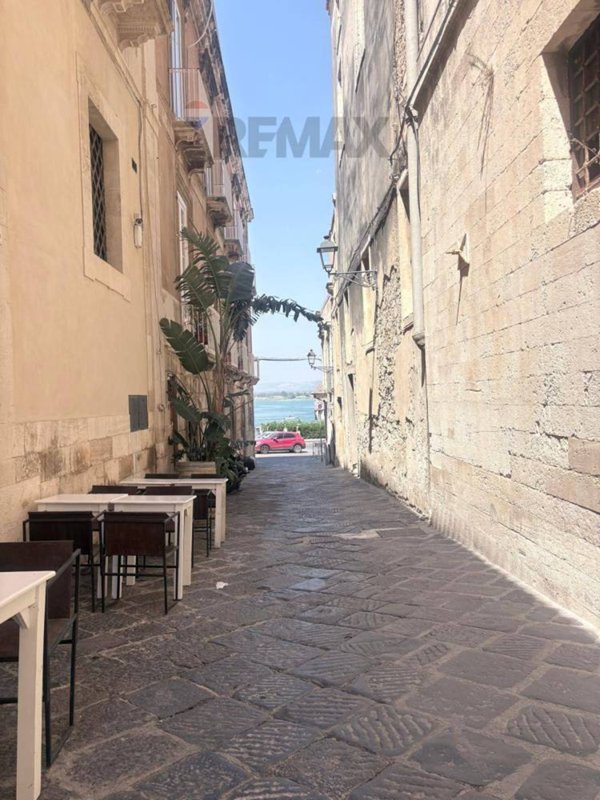 appartamento in vendita a Siracusa in zona Isola Ortigia