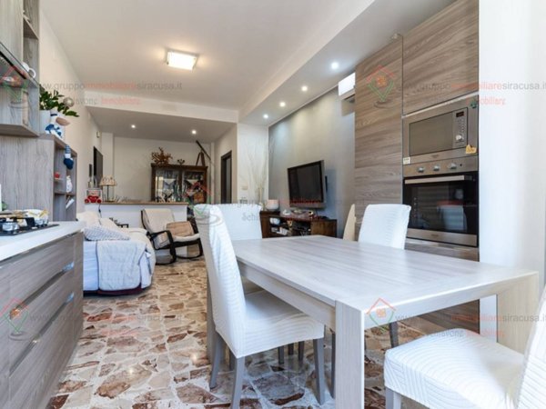 appartamento in vendita a Siracusa in zona Borgata