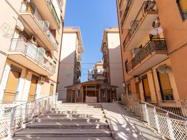 appartamento in vendita a Siracusa in zona Grottasanta