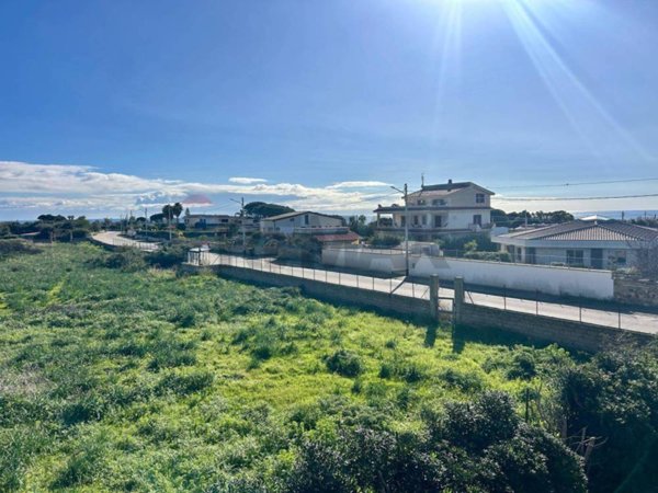 terreno in vendita a Siracusa in zona Isola / Plemmirio