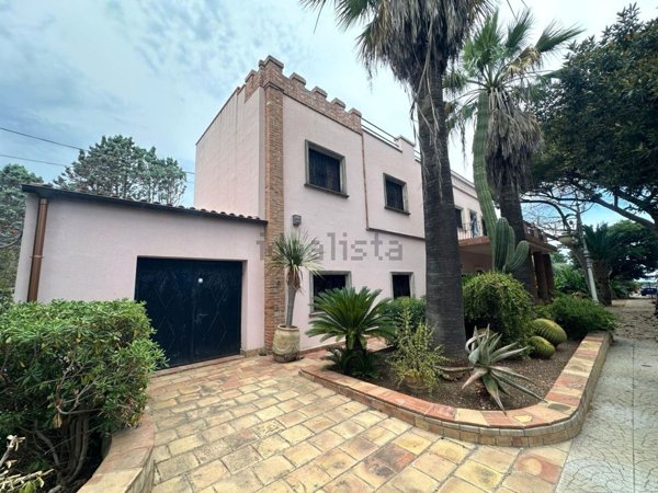 casa indipendente in vendita a Siracusa in zona Scala Greca