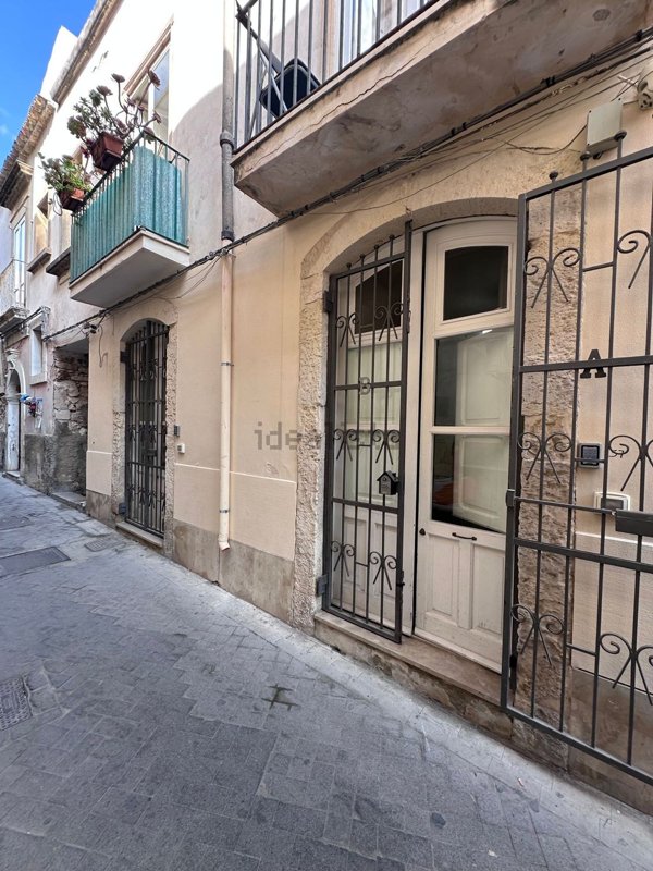 appartamento in vendita a Siracusa in zona Isola Ortigia