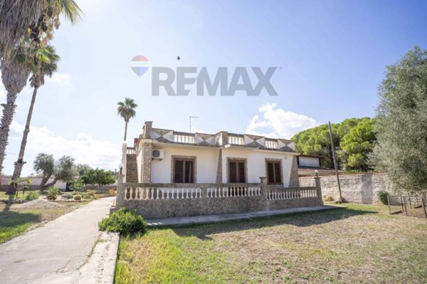 casa indipendente in vendita a Siracusa in zona Ognina