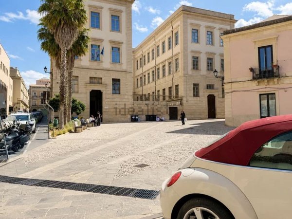 appartamento in vendita a Siracusa in zona Isola Ortigia