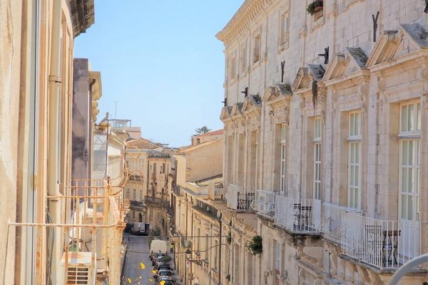 appartamento in vendita a Siracusa in zona Isola Ortigia