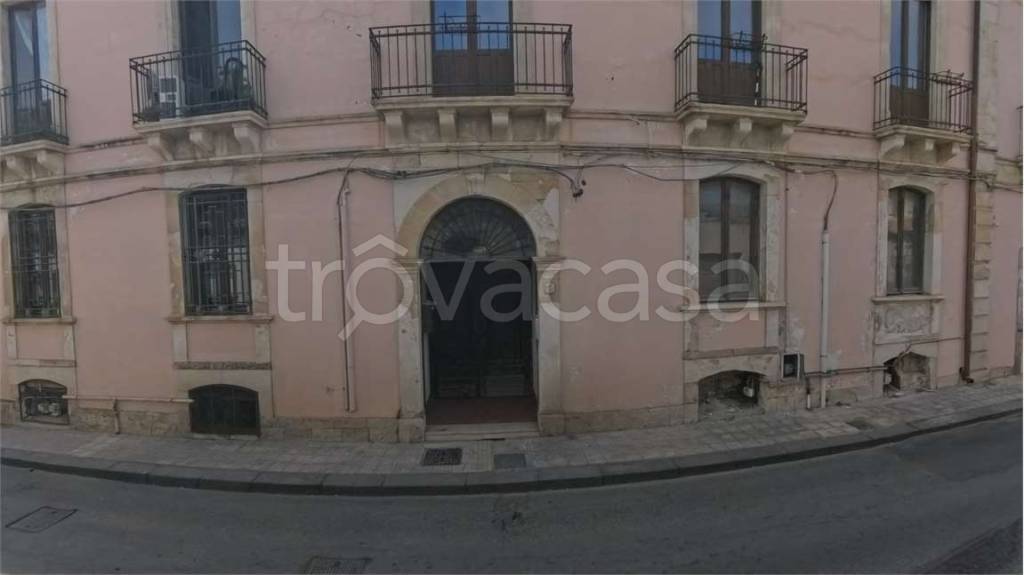 appartamento in vendita a Siracusa in zona Borgata