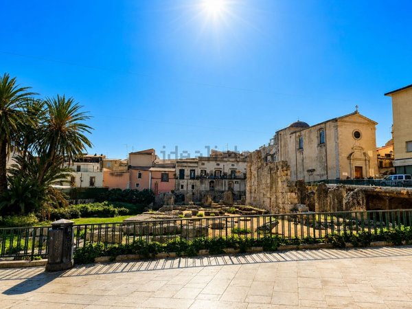 appartamento in vendita a Siracusa in zona Isola Ortigia