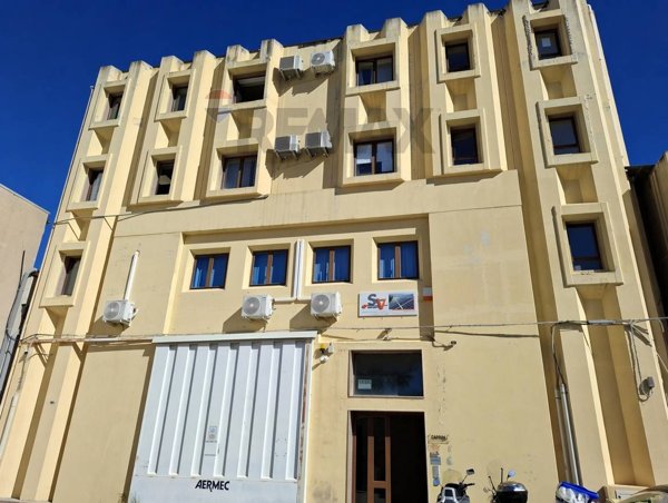 ufficio in vendita a Siracusa in zona Scala Greca