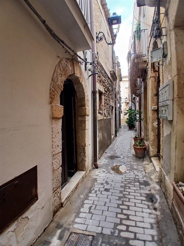 ufficio in vendita a Siracusa in zona Isola Ortigia